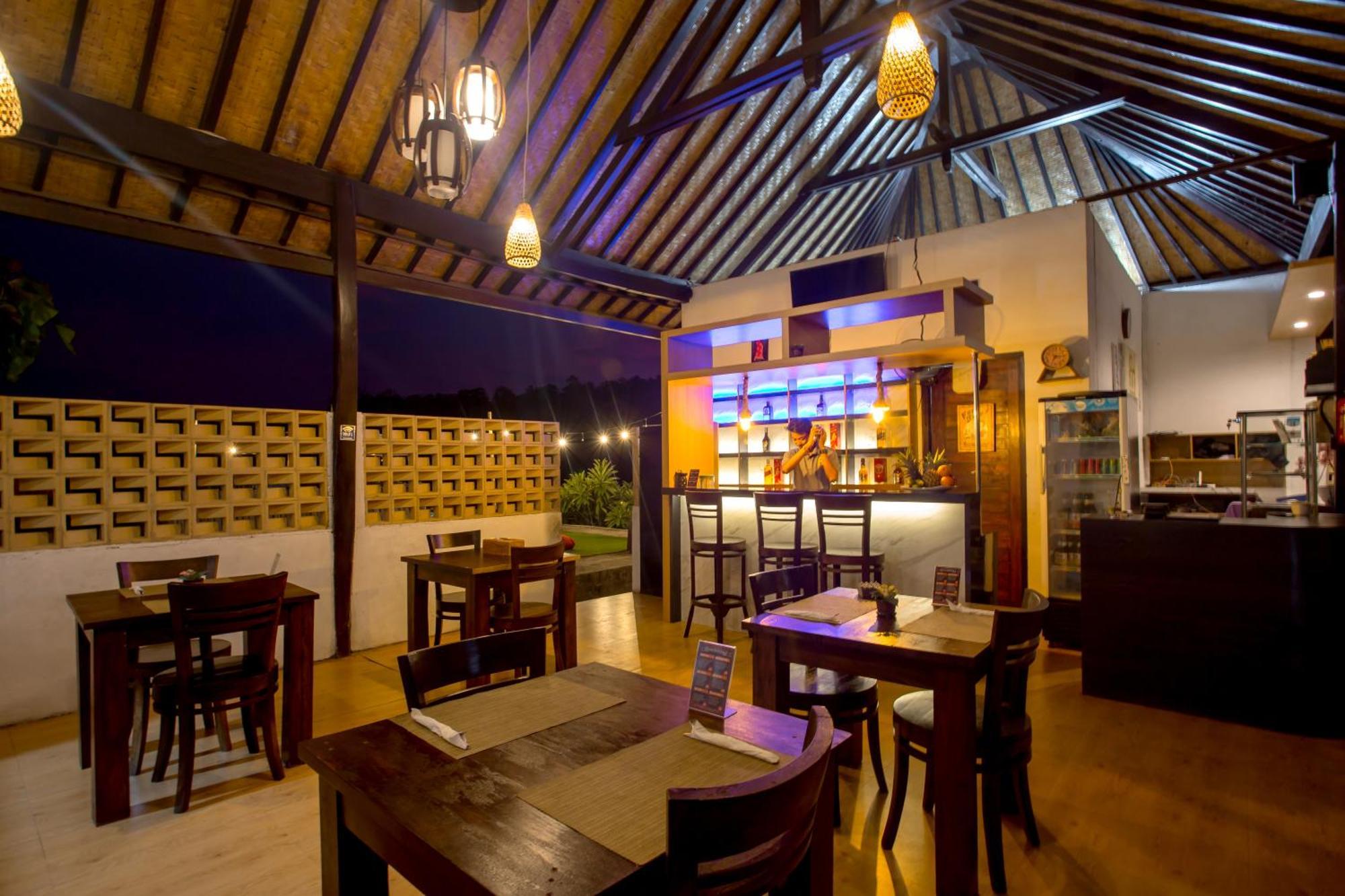 Abasan Hill Hotel&Spa Toyapakeh Buitenkant foto